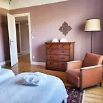 Clos Mirabel Manor - Bed and breakfast Jurançon