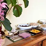 Clos Mirabel Manor - Bed and breakfast 4*