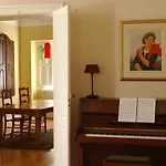 Bed and breakfast Clos Mirabel Manor - Jurançon