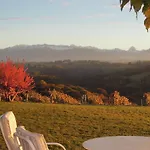 Clos Mirabel Manor - Bed and breakfast