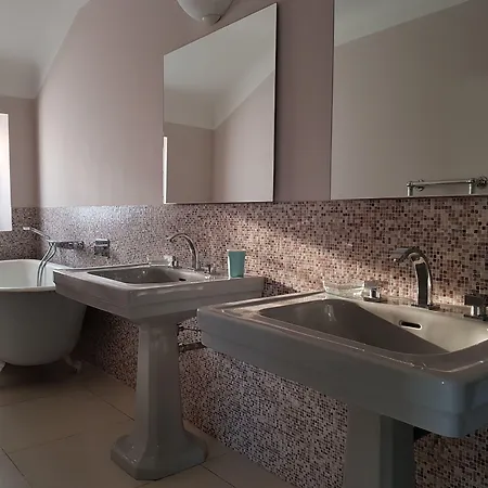 Clos Mirabel Manor - 4*