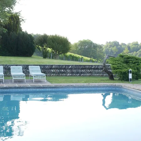 Clos Mirabel Manor -