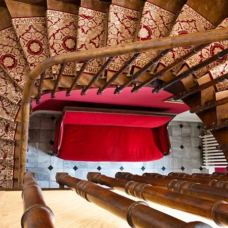 Bed & Breakfast Clos Mirabel Manor - Jurançon