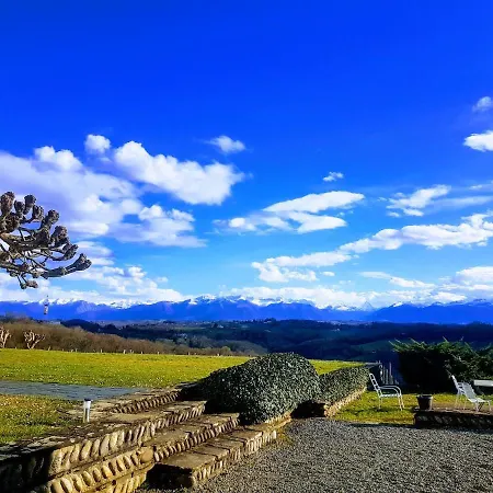 Clos Mirabel Manor - Bed & Breakfast