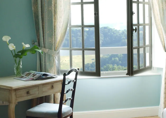 Clos Mirabel Manor - Bed & Breakfast