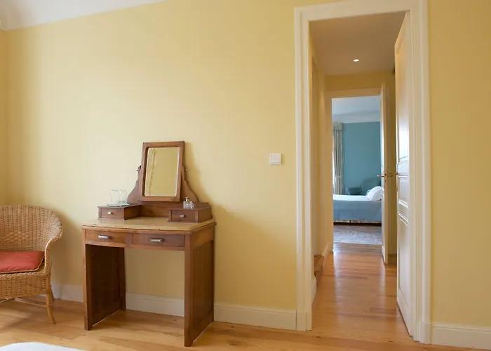 Clos Mirabel Manor - Bed & Breakfast Jurançon