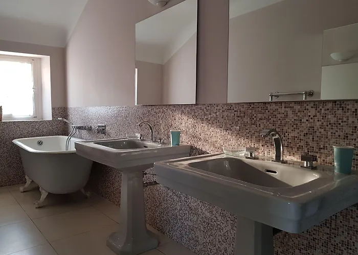 Clos Mirabel Manor - 4*